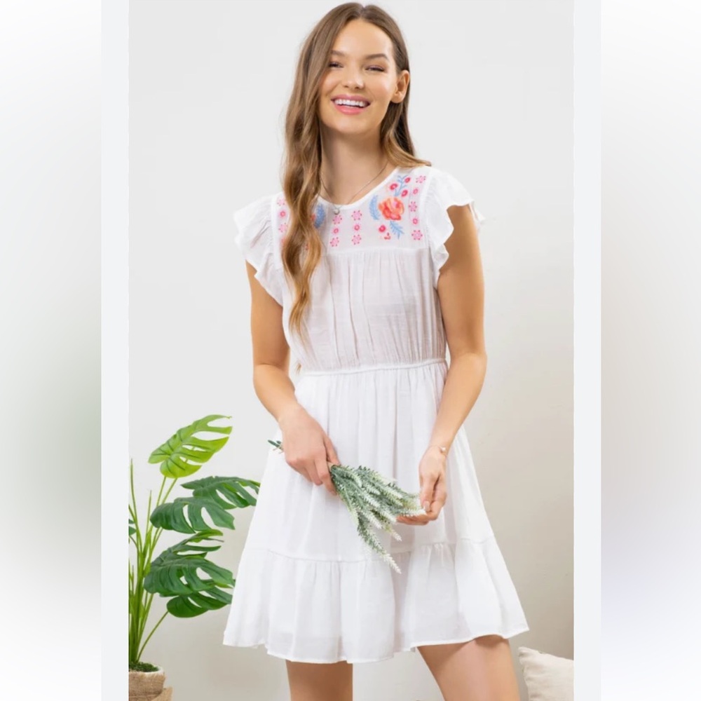 MINE White‎ Embroidered Floral Gauze Mini Dress Flutter Sleeve Tiered Boho Large
